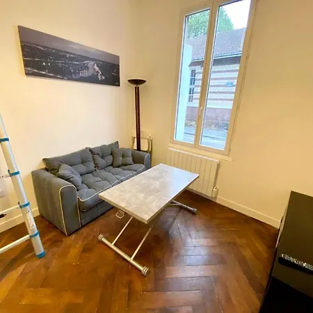 Apartment Avec Mezzanine Centre De - 015 *